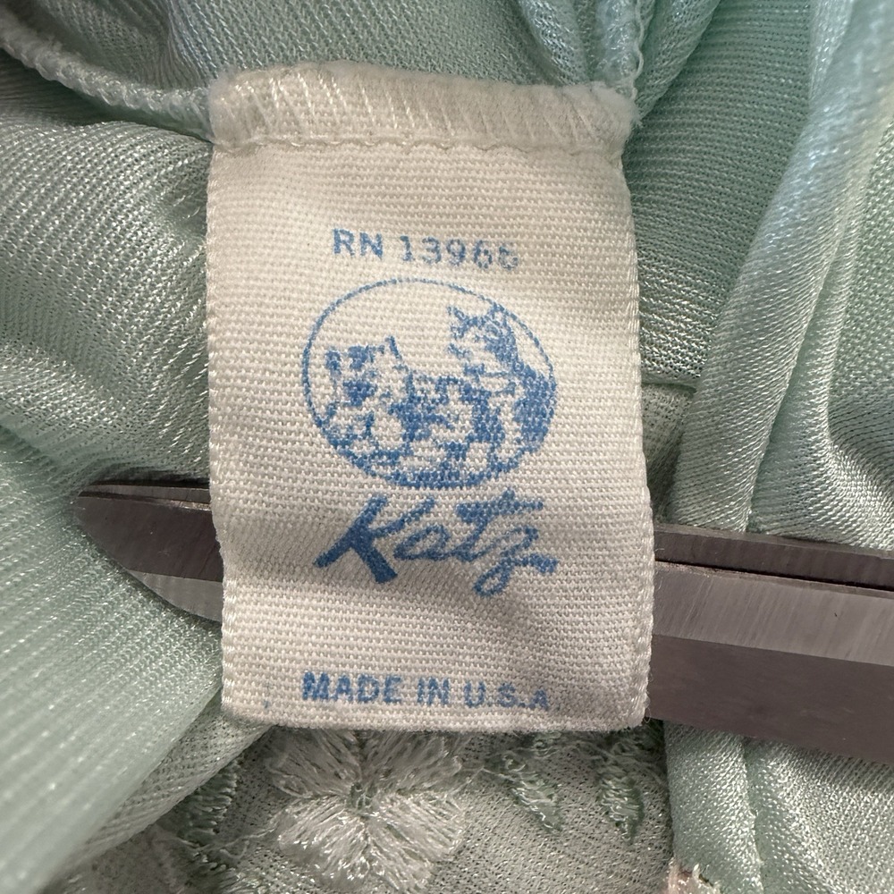 Vintage Nightgown Womens M Mint Green Embroidered Katz Cottagecore Grandma USA - Picture 6 of 8